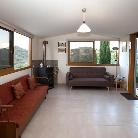 Arodafni Retreat Casa rural *