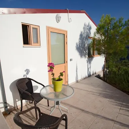 Arodafni Retreat Βάβλα